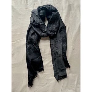 Gucci Black/Gray Monogram Scarf